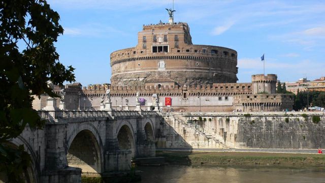 Ponte Sant' Angelo, die Engelsbrücke über den Tiber und die Engelsburg, Castel Sant' Angelo Ponte Sant' Angelo, die Engelsbrücke über den Tiber und die Engelsburg, Castel Sant' Angelo
