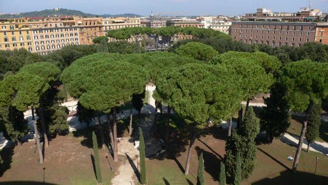 Der Parco della Mole Adriana und Roms Stadtteil Prati Der Parco della Mole Adriana und Roms Stadtteil Prati