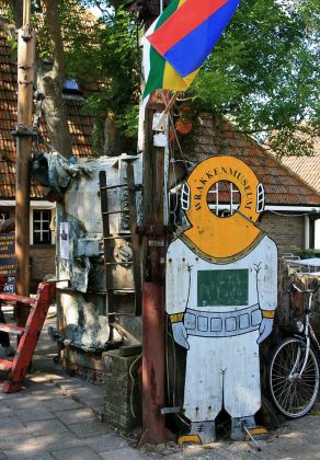 Das Wrakkenmuseum Formerum, Terschelling Das Wrakkenmuseum Formerum, Terschelling
