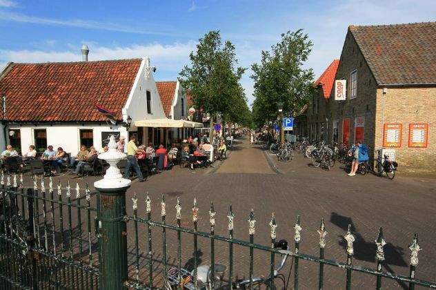 Midsland Terschelling - Fussgängerzone Oosterburen Midsland Terschelling - Fussgängerzone Oosterburen