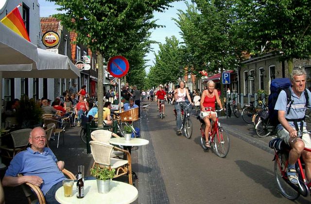 Midsland Terschelling - Fussgängerzone Oosterburen Midsland Terschelling - Fussgängerzone Oosterburen