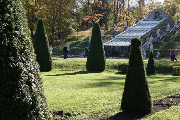 Peterhof bei St. Petersburg, Russland Peterhof bei St. Petersburg, Russland