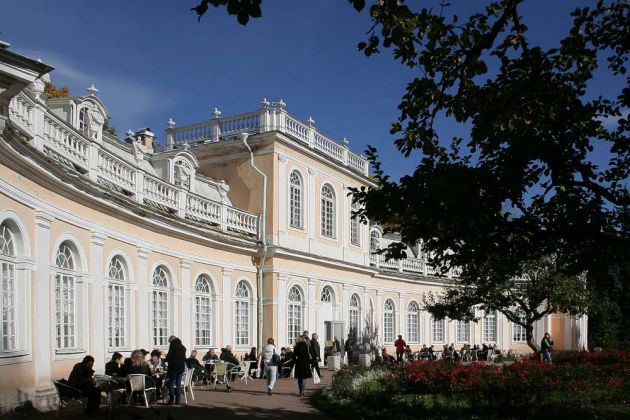 Peterhof bei St. Petersburg, Russland Peterhof bei St. Petersburg, Russland