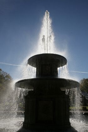 Peterhof bei St. Petersburg, Russland Peterhof bei St. Petersburg, Russland