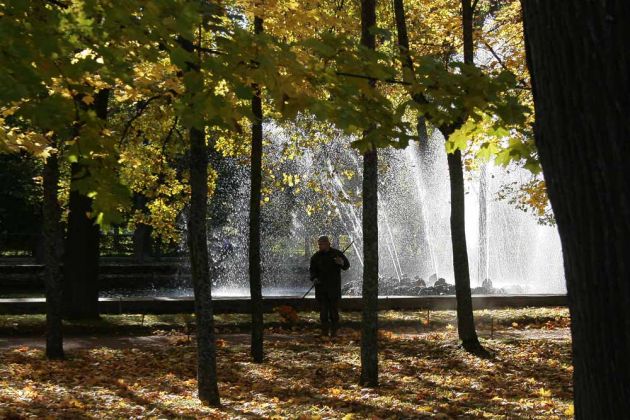 Peterhof bei St. Petersburg, Russland Peterhof bei St. Petersburg, Russland