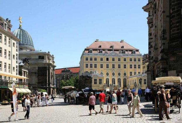 Der Coselpalais an der Frauenkirche- Dresden