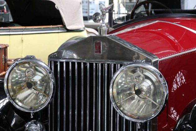 Die Front des Rolls-Royce Phantom I, Baujahr 1926 - 6-Zylinder, 7.668 ccm, 108 PS - Technikmuseum Speyer Die Front des Rolls-Royce Phantom I, Baujahr 1926 - 6-Zylinder, 7.668 ccm, 108 PS - Technikmuseum Speyer
