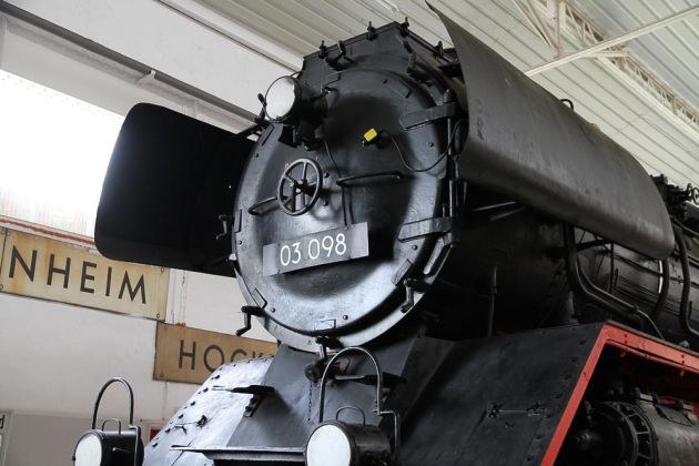 Die Dampflok 03 098 - Museums-Lokomotive im Technikmuseum Speye