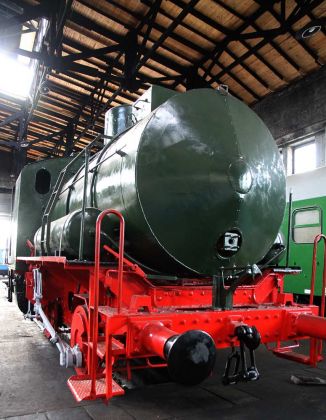 Dampfspeicher-Lokomotive im Eisenbahnmuseum Dresden-Altstadt - LKM Nr. 146004 - B-fl - Baujahr 1952 Dampfspeicher-Lokomotive im Eisenbahnmuseum Dresden-Altstadt - LKM Nr. 146004 - B-fl - Baujahr 1952