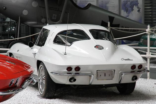 Die Chevrolet Corvette Sting Ray ‚Split Window‘ – markant ausgestellt im Technikmuseum Speyer Die Chevrolet Corvette Sting Ray ‚Split Window‘ – markant ausgestellt im Technikmuseum Speyer