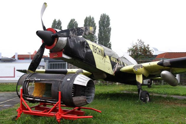 Technikmuseum Speyer, Freigelände - 'DO C-3605 Altenrhein' D-Foxy, Kampfflugzeug von 1936 - nach einer Bruchlandung im Jahre 2002 Technikmuseum Speyer, Freigelände - 'DO C-3605 Altenrhein' D-Foxy, Kampfflugzeug von 1936 - nach einer Bruchlandung im Jahre 2002