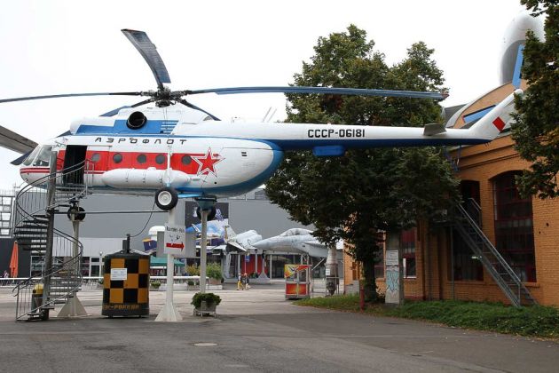 Mil Transport-Hubschrauber MI-8 - Technikmuseum Speyer, Aussengelände Mil Transport-Hubschrauber MI-8 - Technikmuseum Speyer, Aussengelände