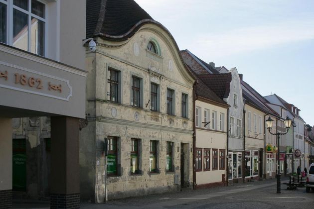 Darłowo, Rügenwalde - historische Fassaden in der Fussgängerzone