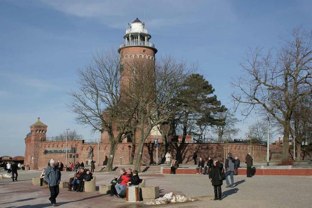 Kolbergs Leuchtturm auf dem Fort Münde an der Mündung der Persente - Latarnia Morska Kołobrzeg Kolbergs Leuchtturm auf dem Fort Münde an der Mündung der Persente - Latarnia Morska Kołobrzeg