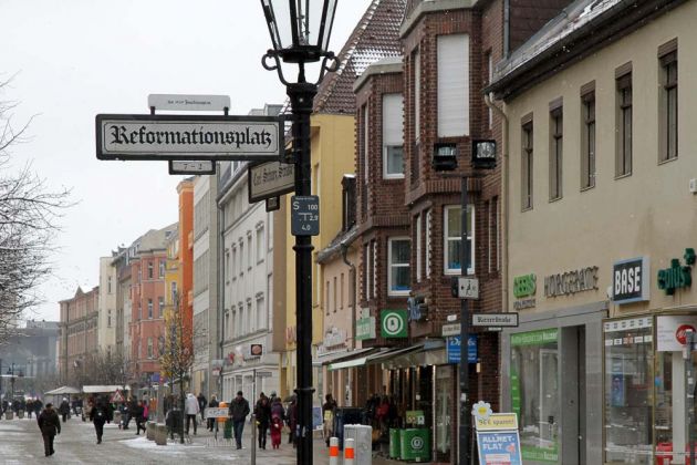 Stadtrundfahrt Berlin - Berlin-Spandau, Carl-Schurz-Strasse Stadtrundfahrt Berlin - Berlin-Spandau, Carl-Schurz-Strasse