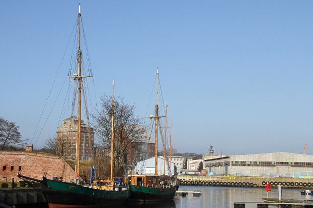 Kołobrzeg-Kolberg - die Redoute Morast am Yachthafen, eine Festung aus dem 18. Jahrhundert Kołobrzeg-Kolberg - die Redoute Morast am Yachthafen, eine Festung aus dem 18. Jahrhundert