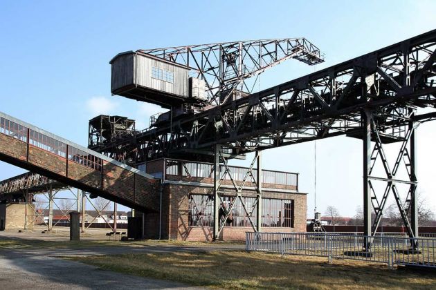 Historisch-Technisches Museum Peenemünde - Hauptbekohlungsanlage mit Kranbrücke Historisch-Technisches Museum Peenemünde - Hauptbekohlungsanlage mit Kranbrücke