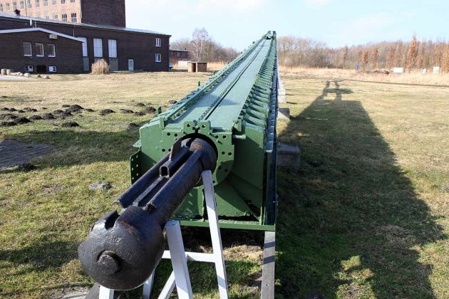 Historisch-Technisches Museum Peenemünde - Walter-Schlitzrohr-Schleuder für Fieseler Fi 103 Historisch-Technisches Museum Peenemünde - Walter-Schlitzrohr-Schleuder für Fieseler Fi 103