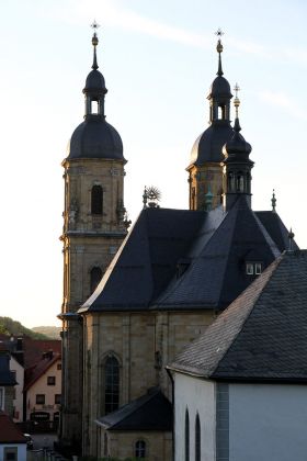 Die Wallfahrtskirche zur Heiligen Dreifaltigkeit in Gößweinstein Die Wallfahrtskirche zur Heiligen Dreifaltigkeit in Gößweinstein
