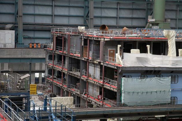 Besichtigung der Meyer-Werft in Papenburg Besichtigung der Meyer-Werft in Papenburg