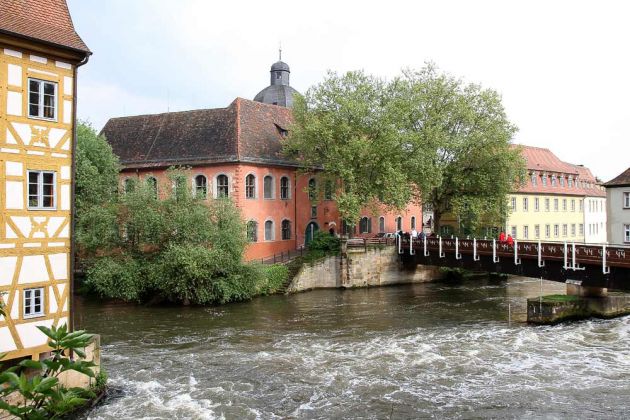 Bamberg in Oberfranken - das Residenzschloss Geyerswörth der Bauzeit 1588/89 an der Regnitz Bamberg in Oberfranken - das Residenzschloss Geyerswörth der Bauzeit 1588/89 an der Regnitz