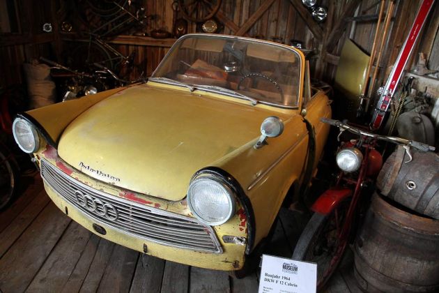 Deutsches Fahrzeugmuseum Fichtelberg - DKW F 12 Cabrio, Baujahr 1964 - Dreizylinder-Zweitakt-Motor, 790 ccm, 34 PS - ein Scheunenfund Deutsches Fahrzeugmuseum Fichtelberg - DKW F 12 Cabrio, Baujahr 1964 - Dreizylinder-Zweitakt-Motor, 790 ccm, 34 PS - ein Scheunenfund