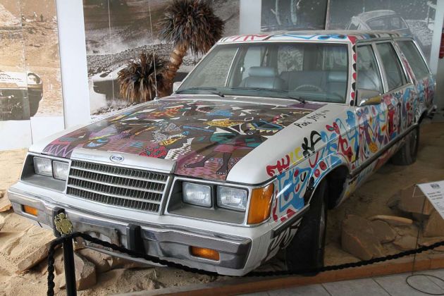 Deutsches Fahrzeugmuseum Fichtelberg - Ford LTD Station Wagon - Sechszylinder, 125 PS - Künstlerauto 'Picasso von Afrika' Deutsches Fahrzeugmuseum Fichtelberg - Ford LTD Station Wagon - Sechszylinder, 125 PS - Künstlerauto 'Picasso von Afrika'