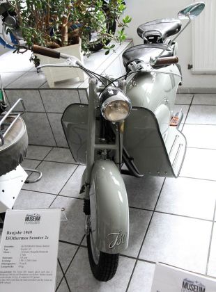 Motorroller Oldtimer - ISOthermos Scooter Motorroller Oldtimer - ISOthermos Scooter