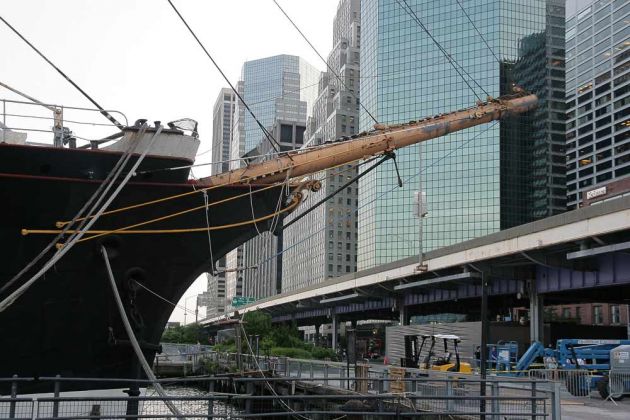 South Street Seaport Museum - Manhattan, New York South Street Seaport Museum - Manhattan, New York