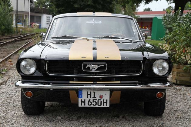 Ford Mustang Oldtimer - Ford Mustang 2 + 2