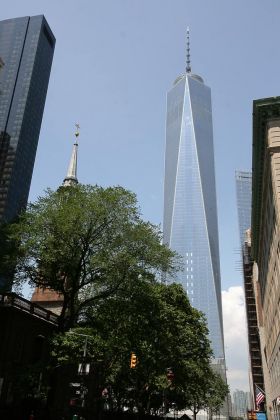Der 541, 3 Meter hohe One World Tower des World Trade Centers - Financial District Manhattan, New York City Der 541, 3 Meter hohe One World Tower des World Trade Centers - Financial District Manhattan, New York City