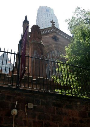 Die Trinity Church, die Dreifaltigkeitskirche - Financial District, Downtown Manhattan, New York City