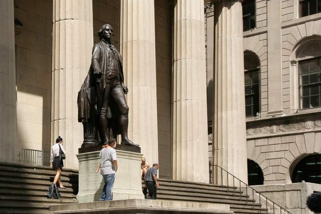 Statue von George Washington an der Federal Hall 26 Wall Street - Financial District Manhattan, New York City