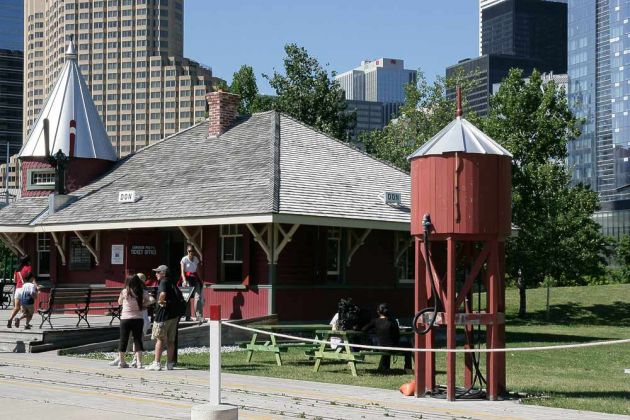 Toronto Railway Museum - Roundhouse Park