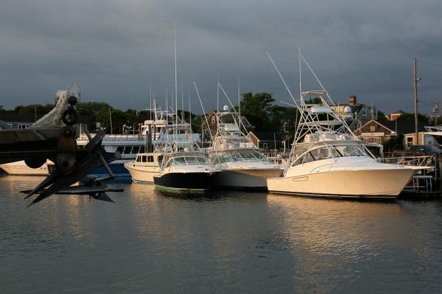 Hyannis Inner Harbour, Cape Cod - Massachussetts Hyannis Inner Harbour, Cape Cod - Massachussetts