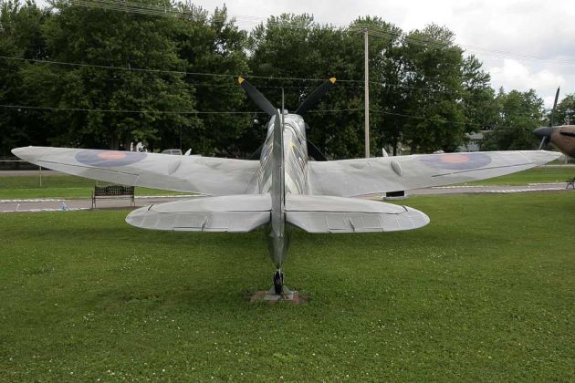 Supermarine Spitfire, Air Force Museum - Trenton, Canada Supermarine Spitfire, Air Force Museum - Trenton, Canada