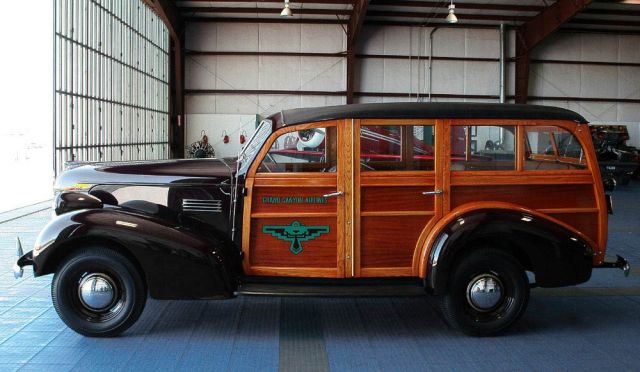 Pontiac Series 6 EA Quality De Luxe Station Wagon 'Woody' - 3,6-Liter Reihensechszylinder, 85 PS, Baujahr 1939 Pontiac Series 6 EA Quality De Luxe Station Wagon 'Woody' - 3,6-Liter Reihensechszylinder, 85 PS, Baujahr 1939
