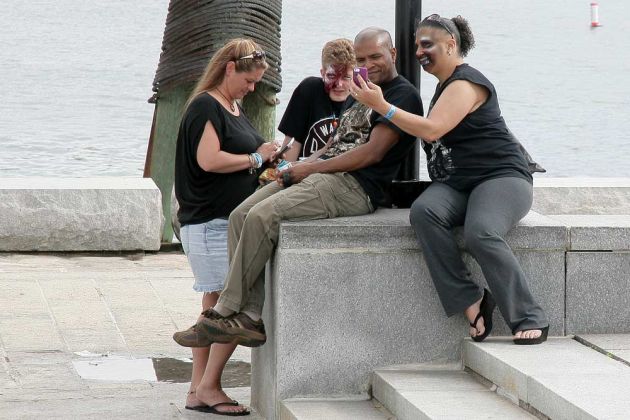 Harbor Walk - Long Wharf, Boston, Massachussetts Harbor Walk - Long Wharf, Boston, Massachussetts