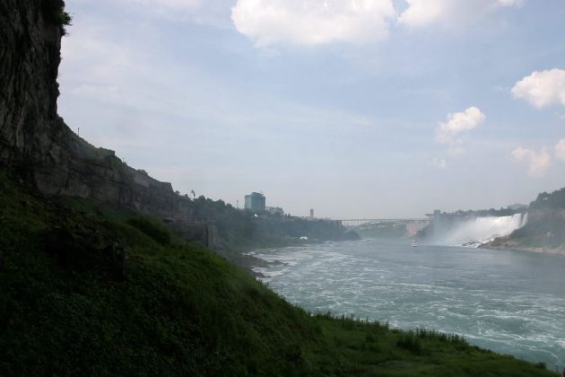 Rainbow Bridge an American Falls - Niagara Falls Rainbow Bridge an American Falls - Niagara Falls