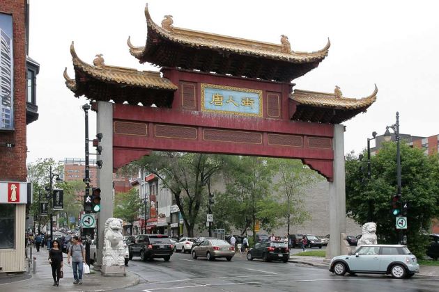 Chinesische Tor am Eingang zur Chinatown von Montréal Chinesische Tor am Eingang zur Chinatown von Montréal