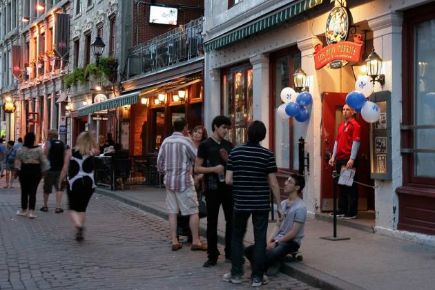 Rue Saint Paul - Vieux-Montréal Rue Saint Paul - Vieux-Montréal