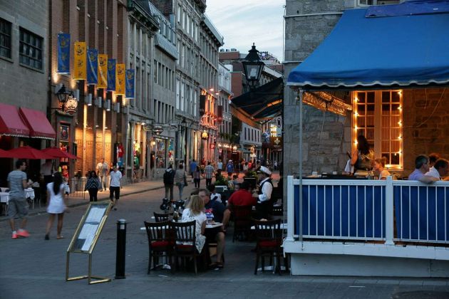 Rue Saint Paul - Vieux-Montréal Rue Saint Paul - Vieux-Montréal