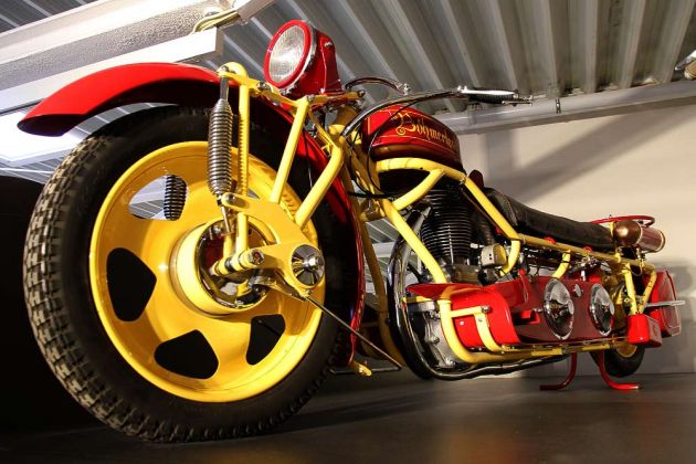 Motorrad Oldtimer, Das längste Motorrad der Welt – eine Böhmerland der Firma Albin Liebisch, coo ccm, 16 PS