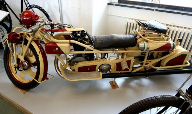Motorrad Oldtimer - Das längste Motorrad der Welt – eine Böhmerland der Firma Albin Liebisch, coo ccm, 16 PS