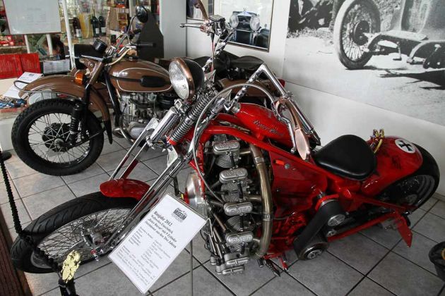 Motorrad Oldtimer - 'Roter Baron' - Weltweites Einzelstück mit 9-Zylinder-Sternmotor