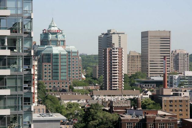Toronto, Ontario - Ausblicke vom 13. Stock des Best Western Primrose-Hotels an der Carlton Street