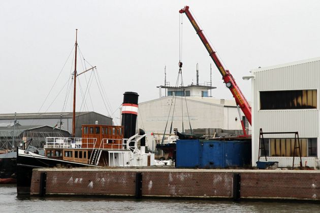 Bereisungsdampfer 'Welle' im Fischereihafen Bremerhaven