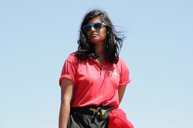 Charmante Assistentin auf unserem Rundfahrt-Boo - Inner Harbour Tour und Toronto Islands Charmante Assistentin auf unserem Rundfahrt-Boo - Inner Harbour Tour und Toronto Islands