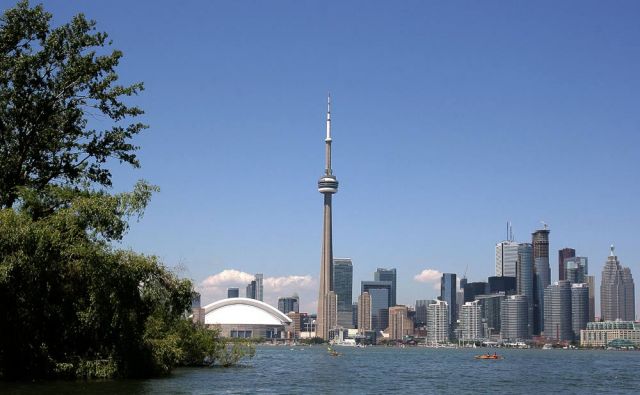 Toronto Harbourfront, Blick vom Toronto Island Park - Toronto in Ontario, Kanada Toronto Harbourfront, Blick vom Toronto Island Park - Toronto in Ontario, Kanada