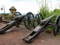 Die Wartburg bei Eisenach  - historische Kanonen auf der Aussichts-Plattform